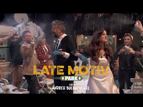 LATE MOTIV - Boda de empresa de Laura Márquez y Raúl Cimas. Final de temporada | #LateMotiv736