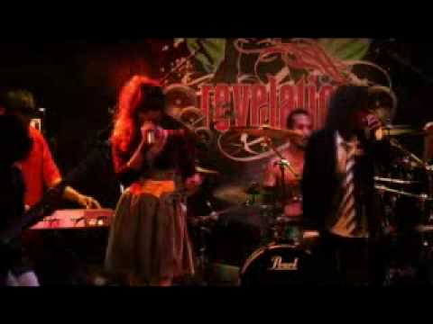 Leyge Raha - Unoosha, Traphicjam & Baachi