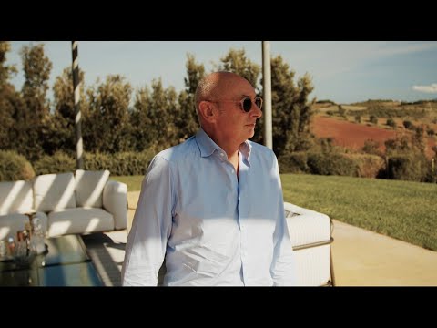 Borea by B&B Italia Outdoor | Designer: Piero Lissoni