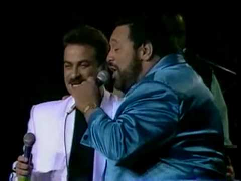 Tito Nieves & Tony Vega - Tu Por Aqui yo Por Aca