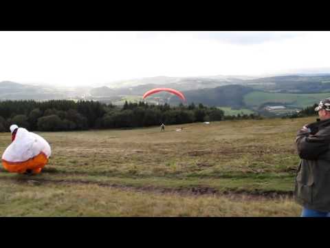 Volker beim Paragliding Schnupperkurs Wasserkuppe