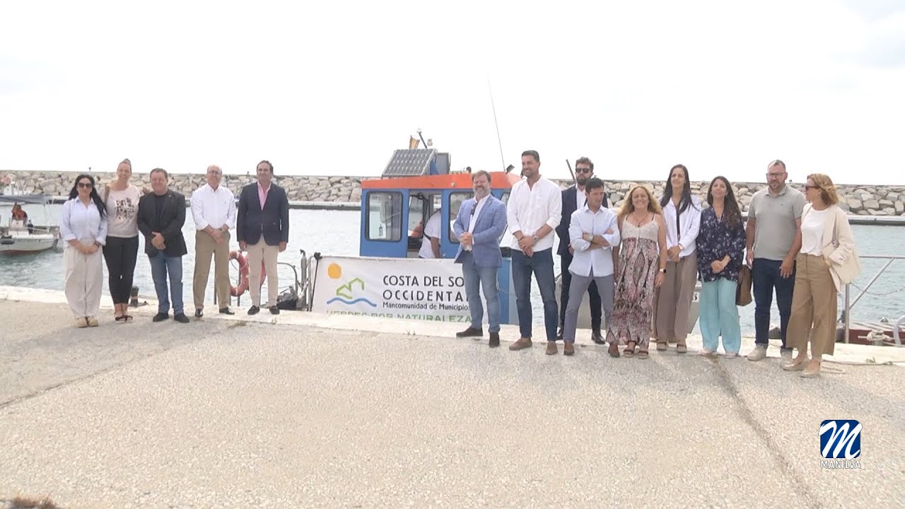 Se pone en marcha el servicio de barcos de limpieza en el litora
