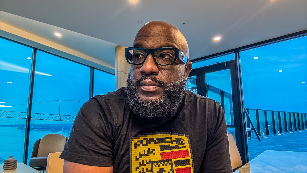 Most People Are Facing Layoffs and No Longer Working From Home, Delete Social Media To Save Your Job