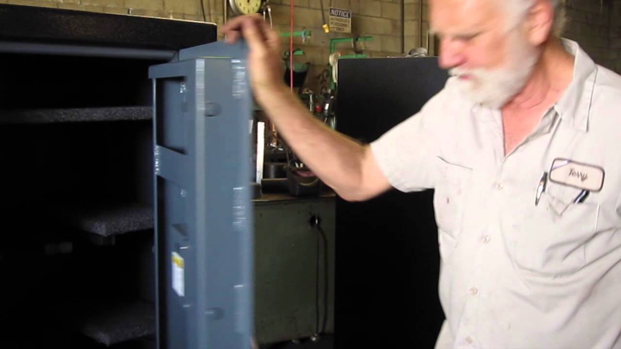 Linkage Design Showdown: Sturdy Safe vs. TL Safe vs. Competitor