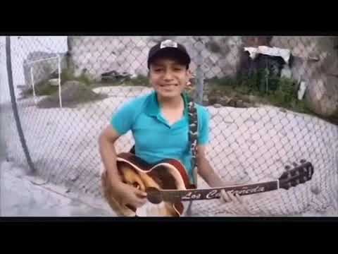 REY GRUPERO encuentra a IRVING CASTAÑEDA cantando en la Calle (Mi Historia)