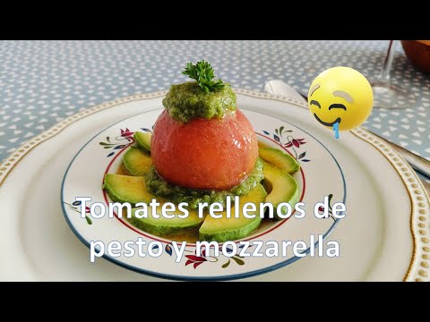 Tomates rellenos de mozzarella y pesto de pistachos