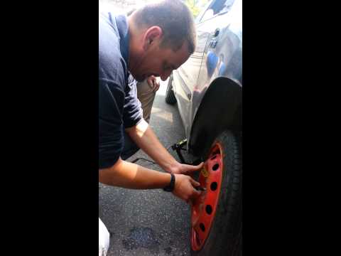 Il nostro Umbertino si improvvisa meccanico