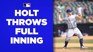 [分享] Brock Holt 今天投出MLB史上最慢的好球