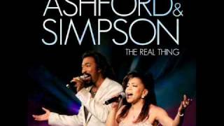 Ashford &amp; Simpson  It Seems To Hang On (Live)