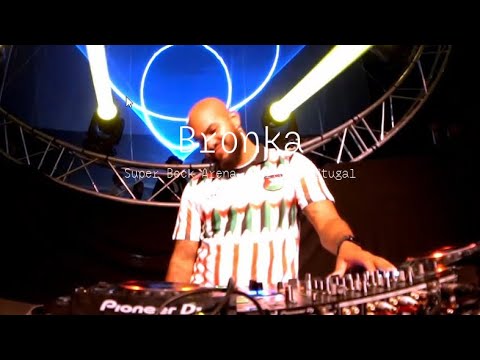 Bronka @ Super Bock Arena 2025, Maracujália