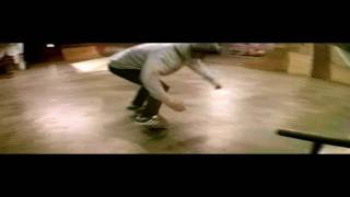 preview picture of video 'Skateboarding - The Edge Indoor Skatepark - sK8-1'