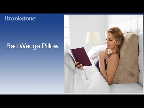 Bed wedge pillow