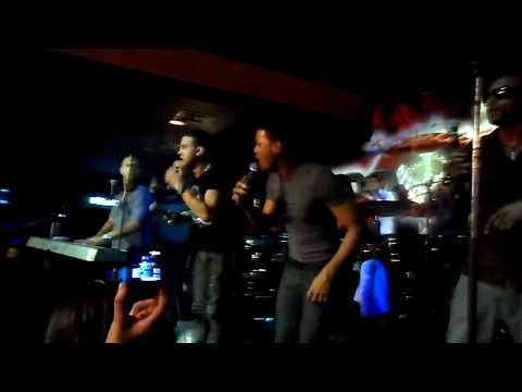 Maykel Blanco & Su Salsa Mayor (Live In VooDoo) 18/02/12 - Deja La Duda