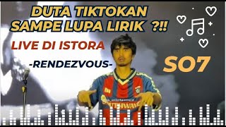 Download lagu Duta TikTokan dan Lupa Lirik ?! - Bila Kau Tak Disampingku - Sheila On 7 live at Istora mp3