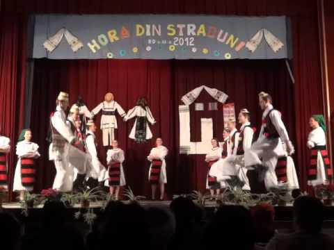 Ansamblul Doina Muresului - Maramures ( HORA DIN STRABUNI )