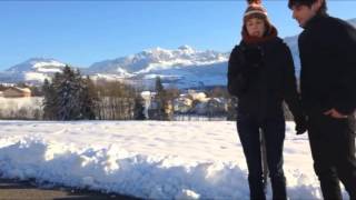 preview picture of video 'Se sentaba y leía: Julia y Daniel en Appenzell, Suiza'