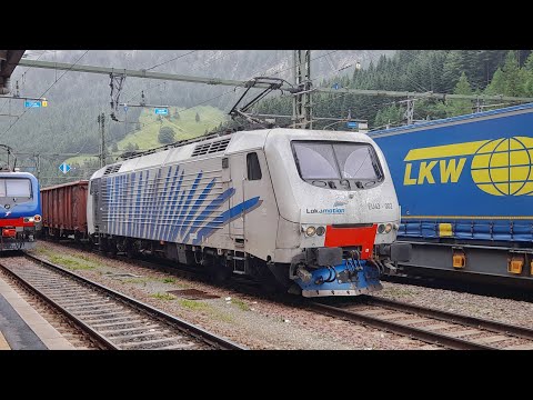 Lokomotion EU43 002 mit Schweren Stahlzug bei der Ausfahrt am Grenzbahnhof 🇮🇹Brennero/Brenner🇦🇹.