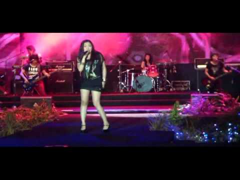 Firyal - Bad Romance (Live Performance)