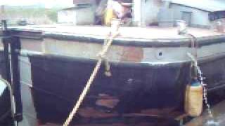 preview picture of video 'humber barge valiant shortly after having it,s hold steelled over beverley'