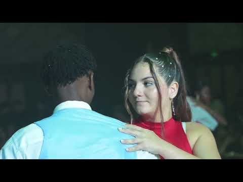 Performance Escola Portuguesa de Moz 20242025 William Araujo - Suleban & ROMAN, DAMA - 1000COSAS