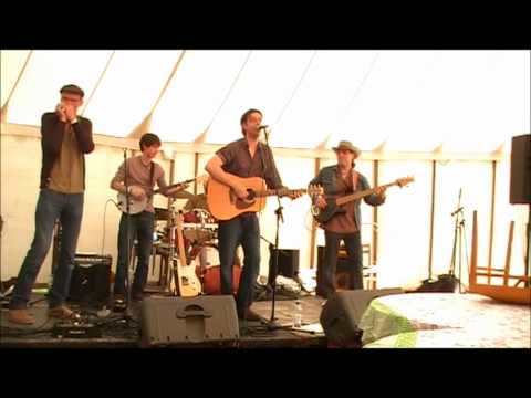 Iain Spink and Kevin Molloy Lounge on the Farm 2011 - Wire and Wood and So long Goodluck and Goodbye