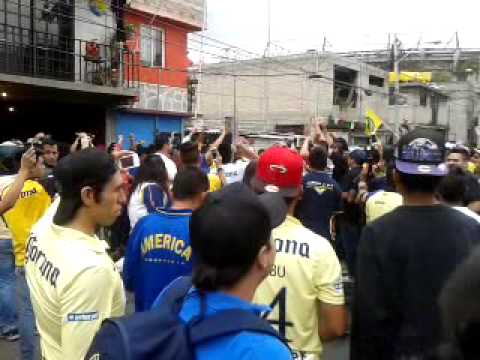 "la banda del RK antes del clasico 1/11/14" Barra: Ritual Del Kaoz &bull; Club: América