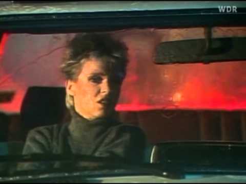 Annabel Lamb - So lucky in bed