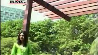 Download lagu RAHIM MAAROF - Cinta Kristal.mp4 mp3