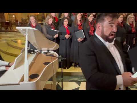 Catedral Almudena - Away in a manger - solo Daniel Prunaru