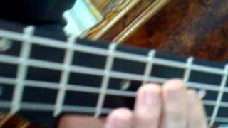 Video thumbnail for IBANEZ VWB1 Verdine White SIGNATURE Bass Upgrade Custom by Passo Carrabile