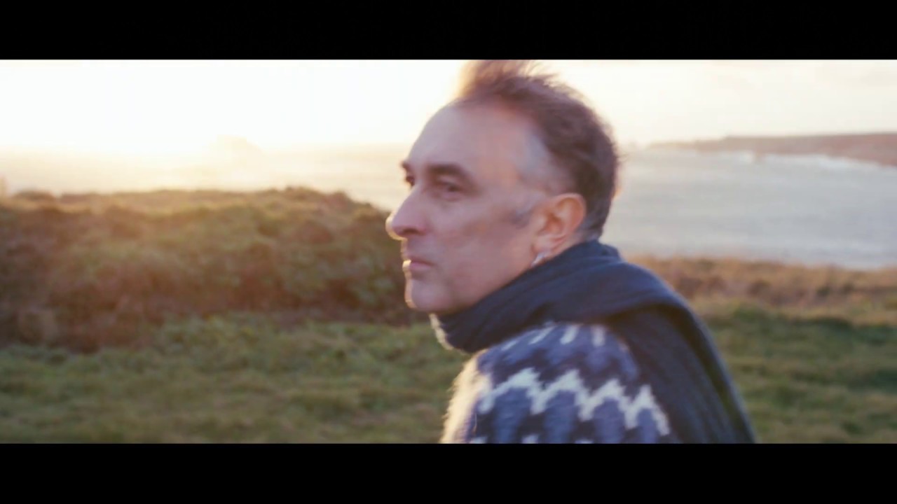 Yann Tiersen - Templehof (Recorded at The Eskal)