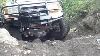 preview picture of video '《１１》　TOYOTA 4x4 Landcruiser 80  hard fights offroad in Fuji. ２'