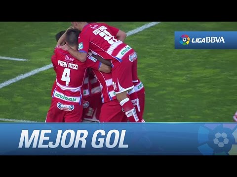 Rochina desde el centro del campo marca el mejor gol de la jornada en el Real Socidad - Granada CF