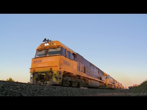 Pacific National MP2 Steel & Containers 919/11/2017) - PoathTV Australian Trains & Railways