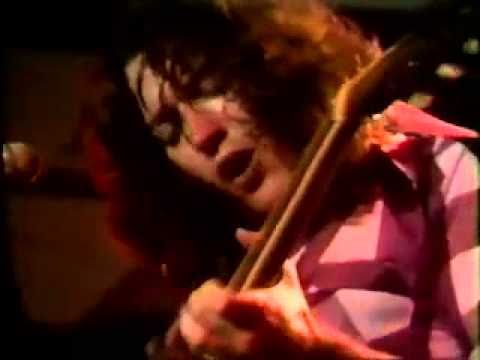 "Too Much Alcohol" Rory Gallagher performs live at Montreux (1975)