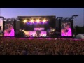 Rihanna - Cheers (Drink to That) (Live At V Festival 2011)
