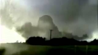 06   LA RIFA DEL VIENTO   SERGIO FIGUEROA   ROOM SERVICE , EL BICHO