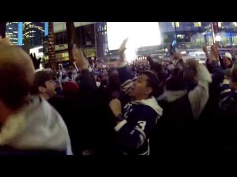 Maple Leafs Square Slow Motion Reaction to Phil Kessel's Goal