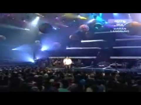 Isabella - ST 12 (Anugerah Planet Muzik Indonesia 2009)