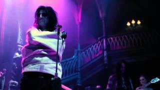 Dark Shadows - Clip Alice Cooper Parte 2