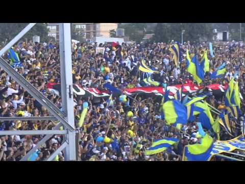 "Rosario Central - Los Guerreros - Recibimiento De La Banda Canalla En Jujuy - 2013" Barra: Los Guerreros • Club: Rosario Central