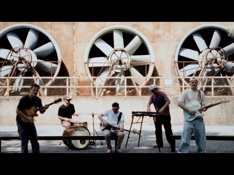 BRUCHBUDE - Honestly (Official Video)