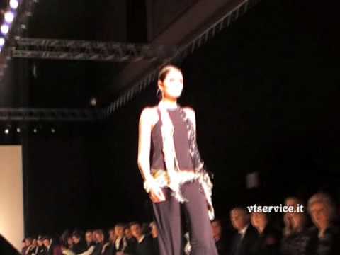 AltaRoma - CAMILLO BONA Collezione Primavera-Estate 2010.wmv