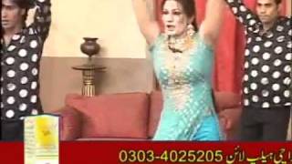 Saima Khan Best Dance... Tera ishq v a pagal mera husn v devana.flv