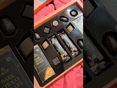 Smoor Chocolates celebration pack reveal | smoor chocolates box #smoor #chocolatebox