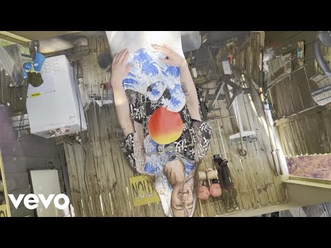 Flap PeaCock - MAD AS FUCK