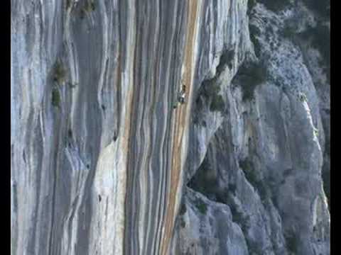 Martina Cufar and Mariona Marti on "Tom et je ris" 8b+ 60m! - Gorges du Verdon