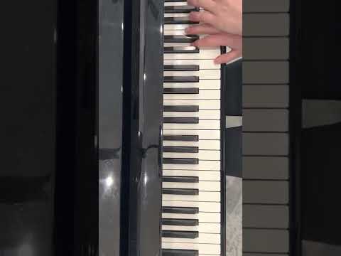 Fountain in the Rain (Gillock): m. 11-16