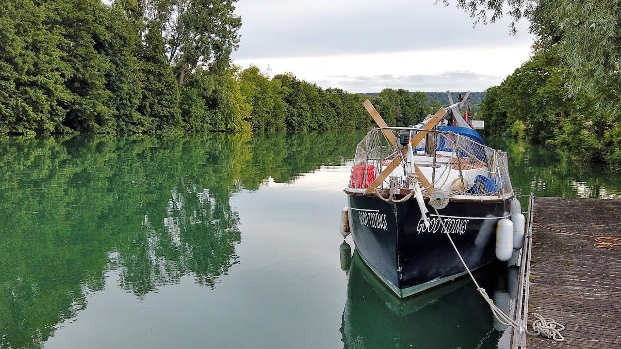Slow Life on a Little Boat on the French Canals | Wildlings Sailing