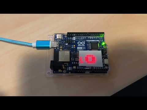 Printing text with Arduino UNO R4 on the LED matrix